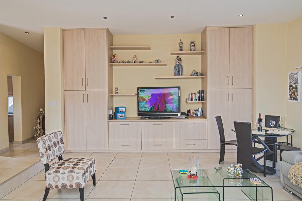 פרוטאראס Pallini Court מראה חיצוני תמונה