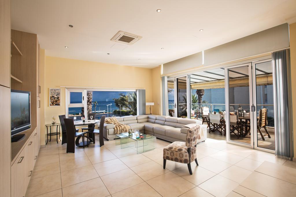 פרוטאראס Pallini Court מראה חיצוני תמונה