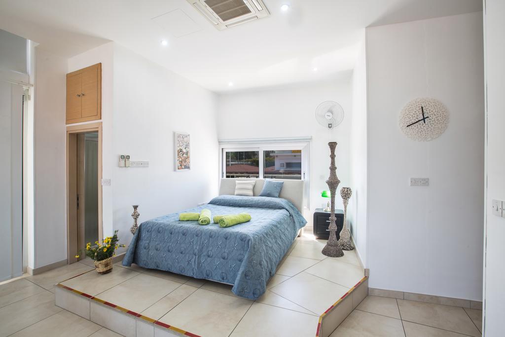פרוטאראס Pallini Court מראה חיצוני תמונה