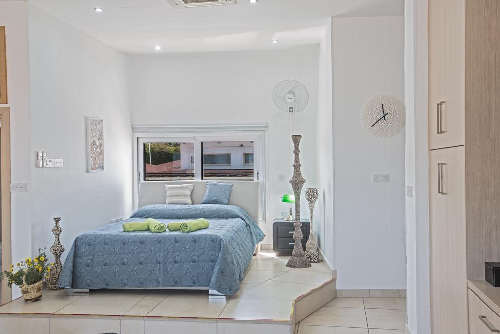 פרוטאראס Pallini Court מראה חיצוני תמונה